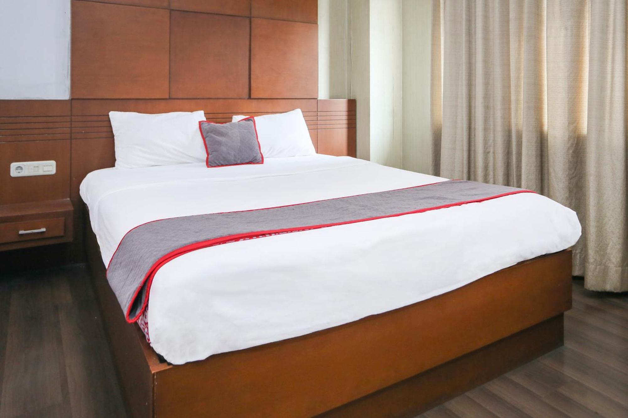 Reddoorz @ 2 Hotel